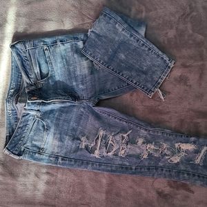 Super Distressed Skinnies